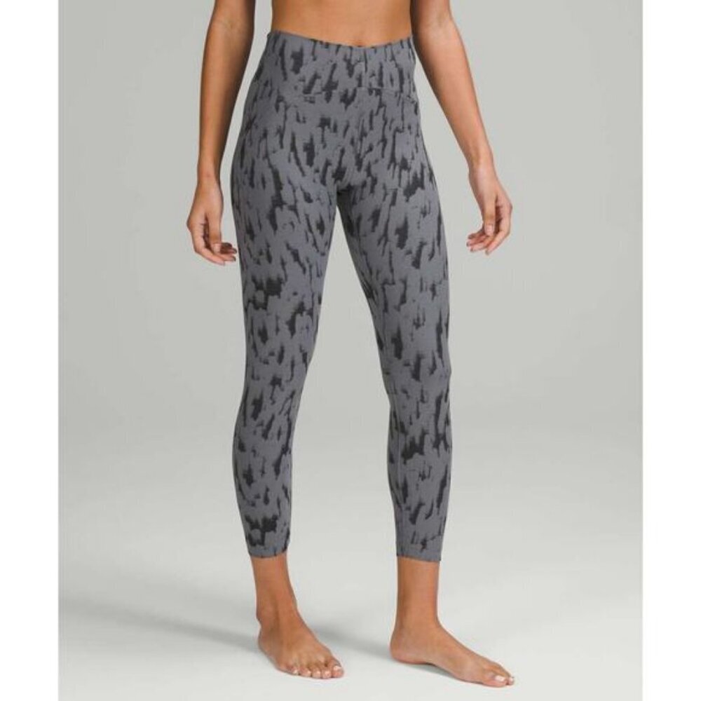 Lululemon InStill Tight 25” in ThreeD Camo Jacquard Asphalt Grey Blk